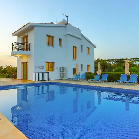 Villa Leda Finiki